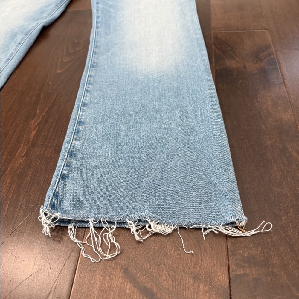 Madewell Mid-Rise Kick Out Jeans Size 30 Light Wash Raw Hem Ankle - Picture 5 of 15
